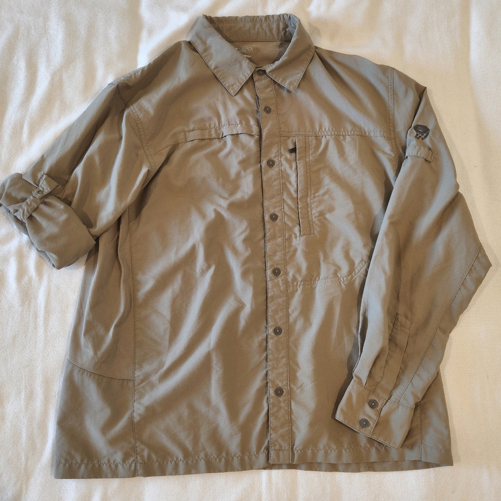 Mountain Hardwear Long Sleeve Roll Tab Button Front Shirt Men's Size Medium
